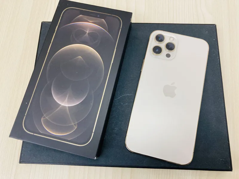 iPhone12ProMAX 256GB SIMフリー 中古品