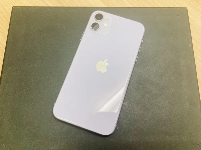 iPhone11 128GB SB△ SIMロック未解除 中古品