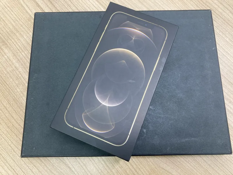 iPhone12Pro 128GB ソフトバンク△ SIMロック解除済み 中古美品