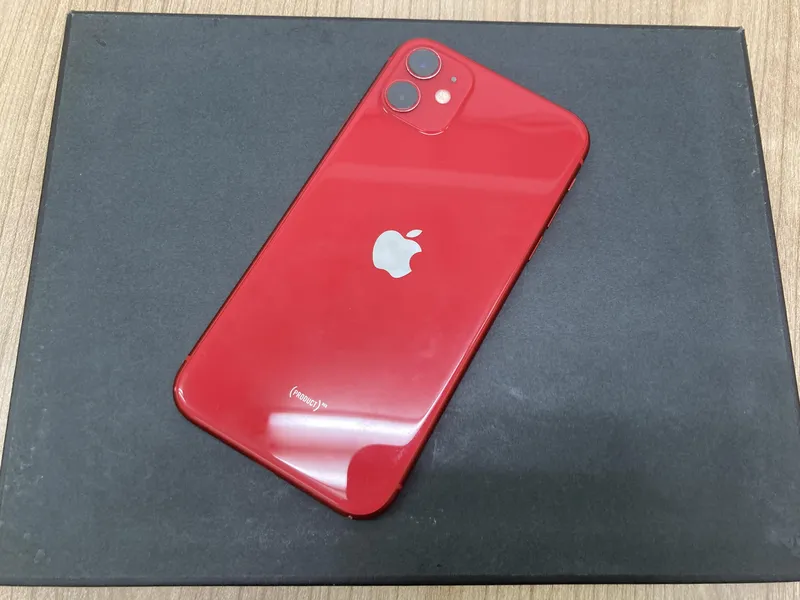 iPhone11 64GB SIMフリー 液晶割れあり 要バッテリー交換 中古品【所沢店】