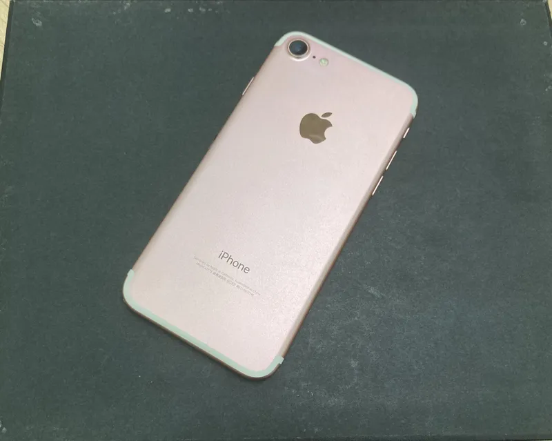 iPhone7 128GB ドコモ SIMロック解除済み　中古品【所沢店】