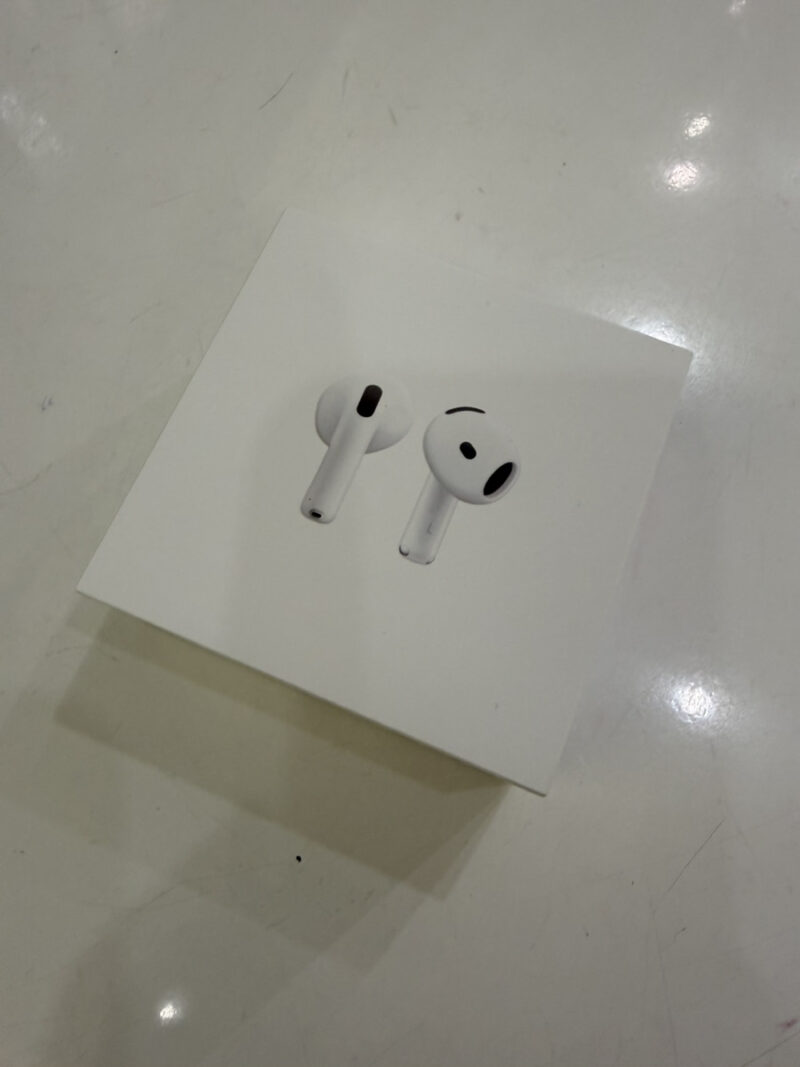 AirPods4