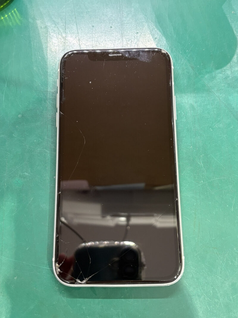 iPhone XR