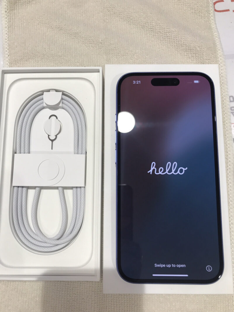 iPhone16