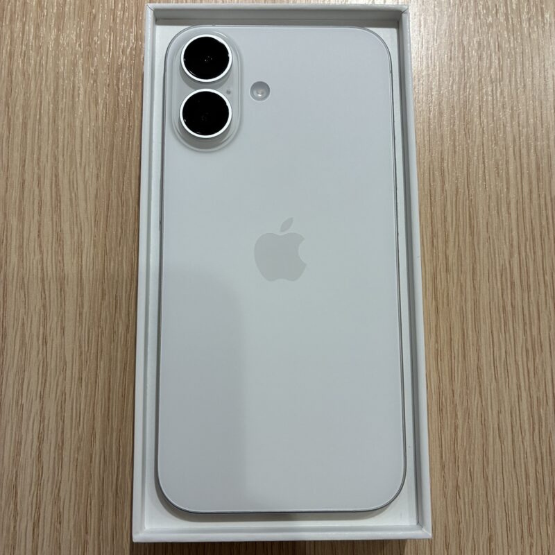 iPhone16