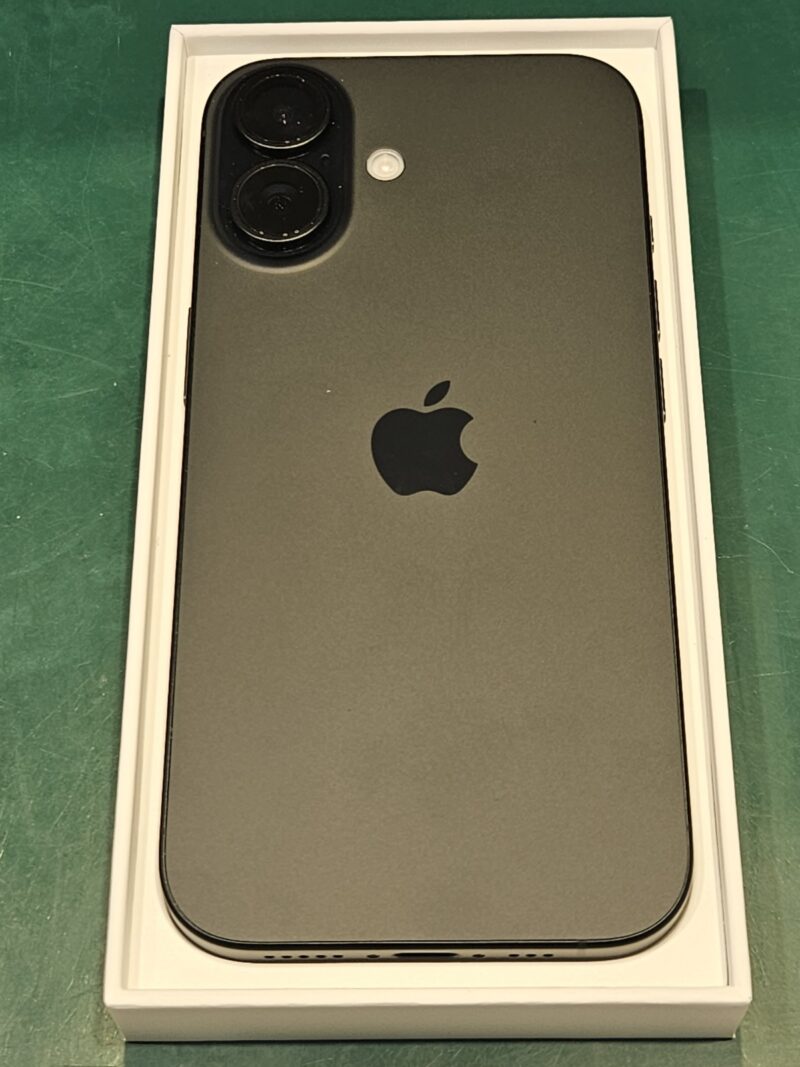 iPhone16 128GB ブラック au△ 開封済み未使用品 【横浜ビブレ店】