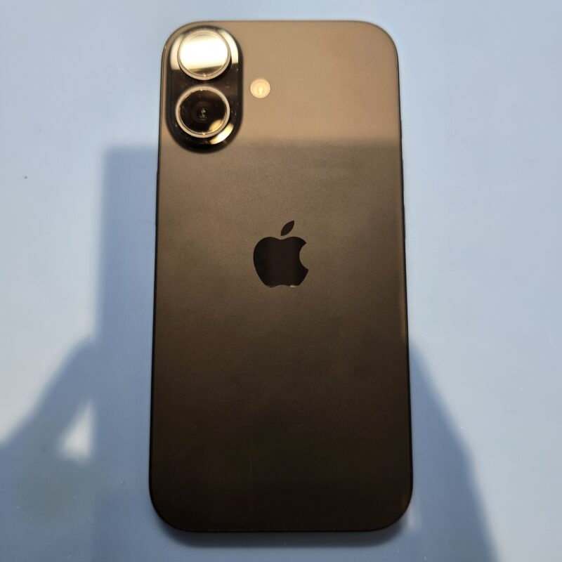 iPhone16
