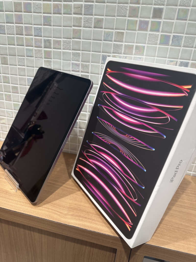 iPad Pro 12.9インチ第6世代　512GB Wi-Fiモデル 中古美品【錦糸町PARCO】