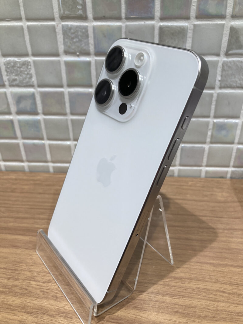 iPhone15Pro 1TB ホワイトチタニウム AppleSIMフリー 中古 【錦糸町PARCO】