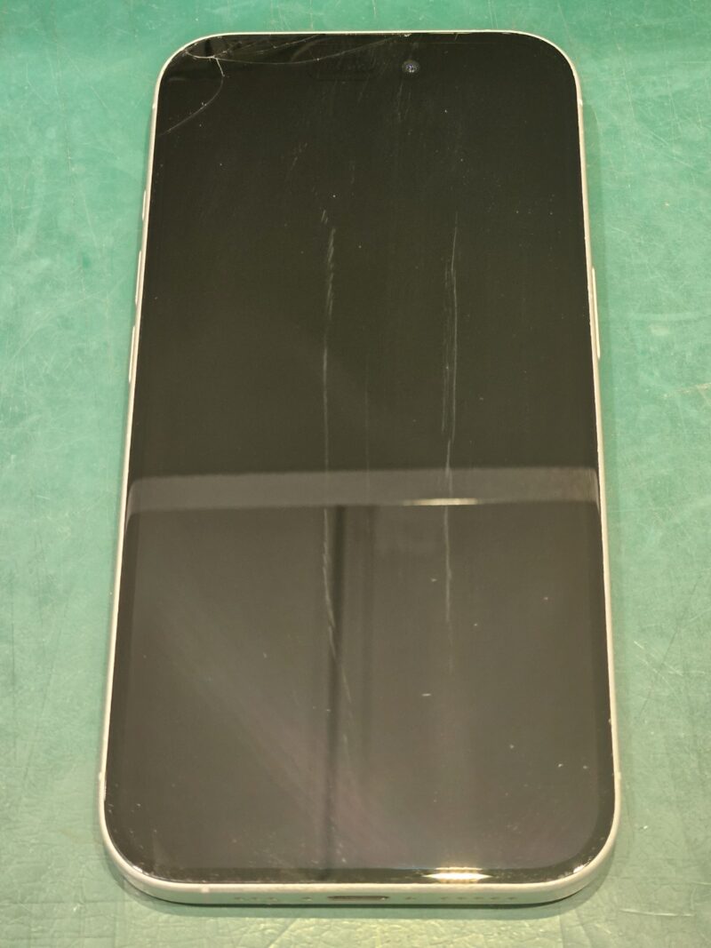 iPhone16	128GB ホワイト docomo〇 本体のみ【横浜ビブレ店】