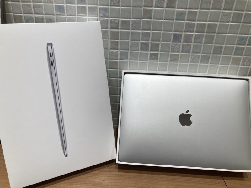 MacBook Air M1 13inch