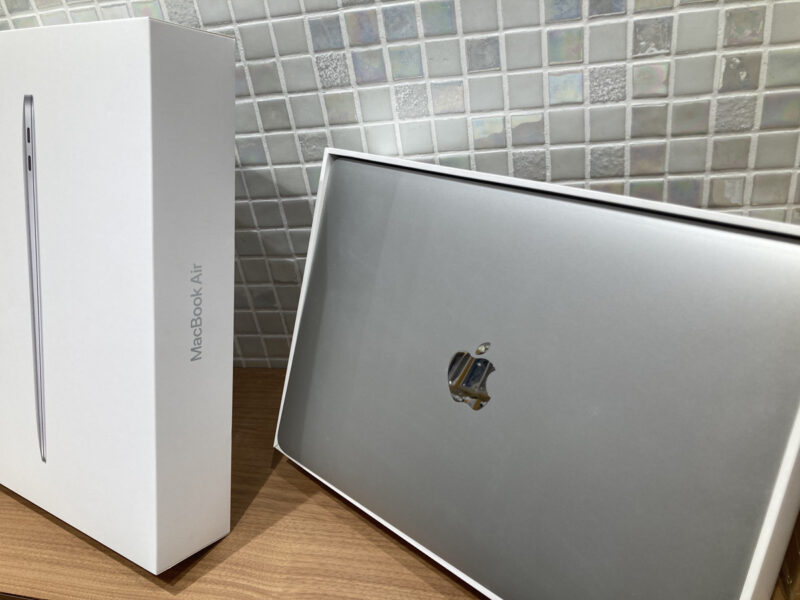 MacBook Air M1 13inch 中古品　使用済み付属品　【錦糸町PARCO】