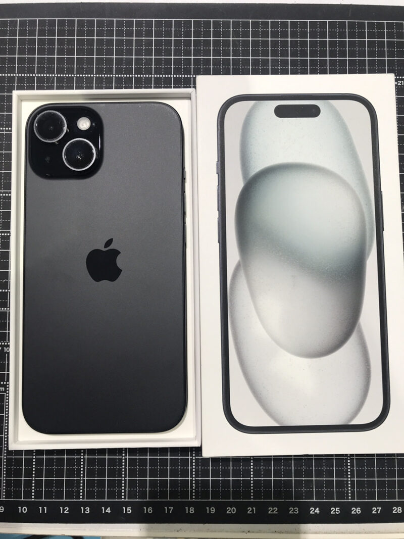 iPhone15 128GB ブラック SB〇 本体、箱あり【COCO東急プラザ蒲田】