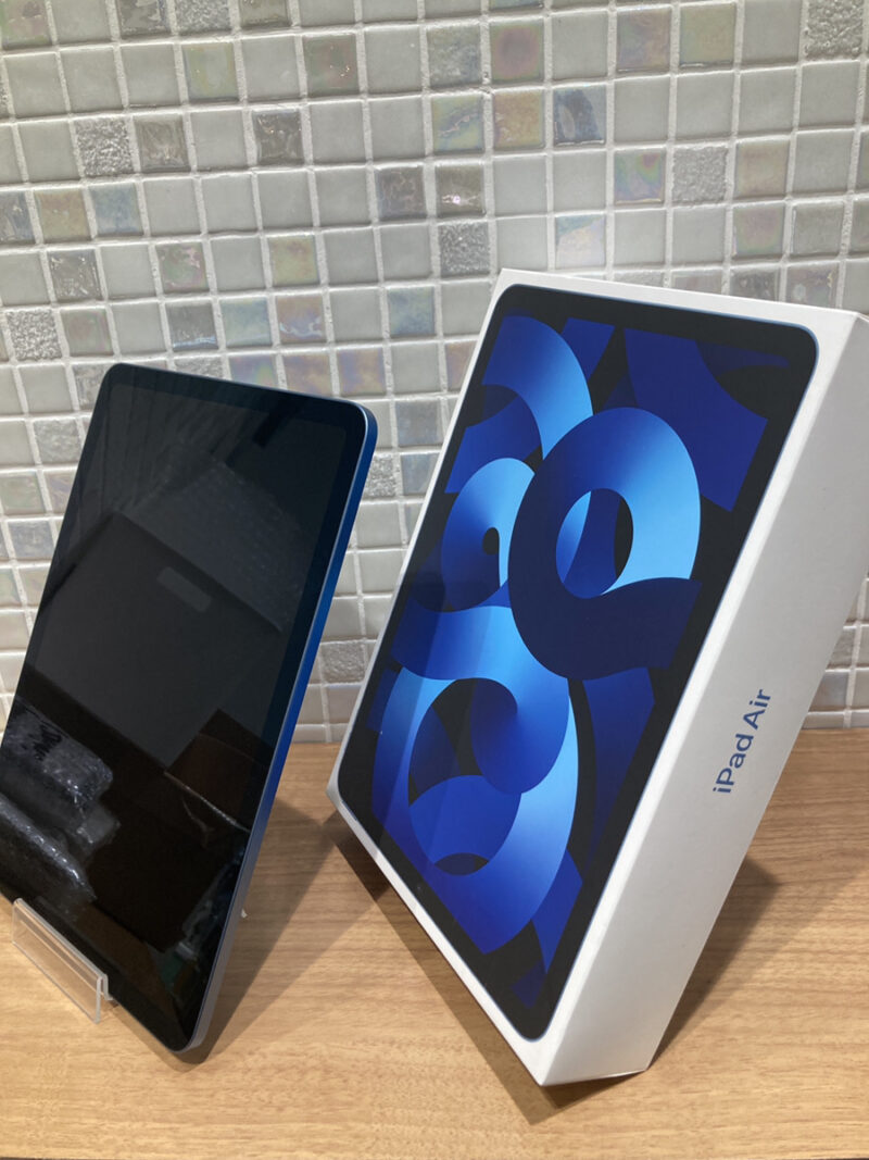 iPad Air5 WiFiモデル　64GB 付属品使用済み箱あり　美品中古品　【錦糸町PARCO】