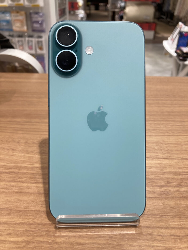 iPhone16