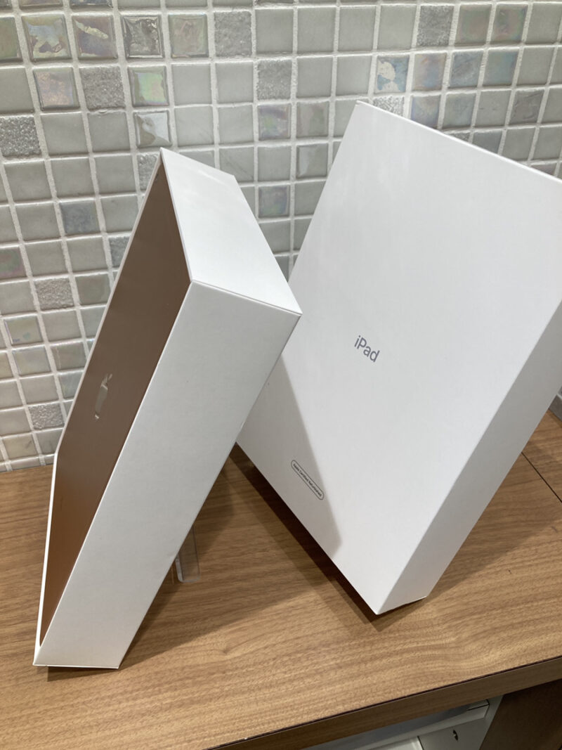 iPad第8世代　128GB  GOLD 箱あり　中古品　【錦糸町PARCO店】