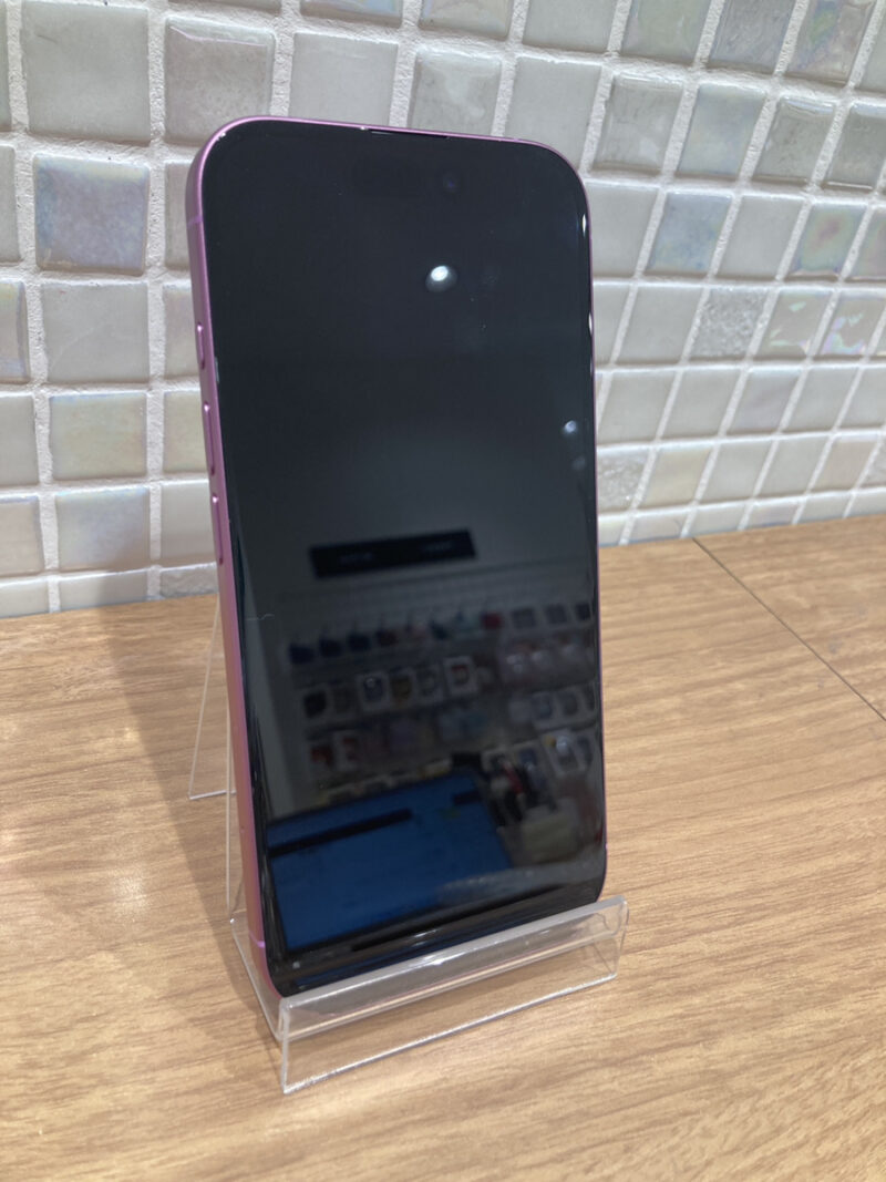 iPhone16