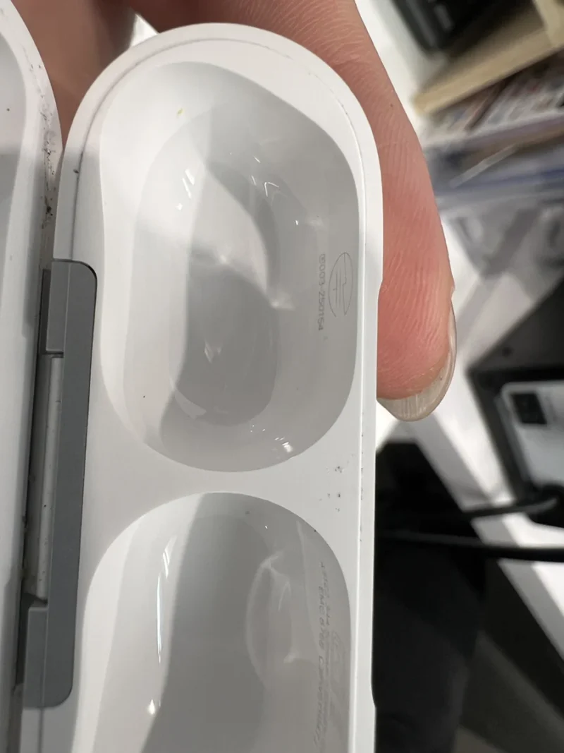AirPods Pro 3　A3063,A3064 対象外 18,000円