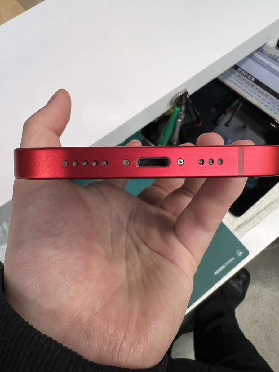 iPhone 14