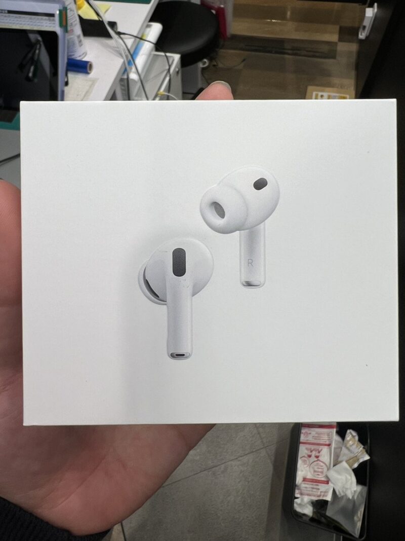 AirPods Pro3　A3063,A3064 – 28,500円