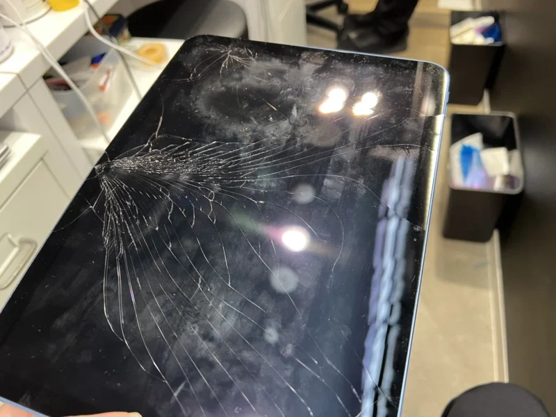 【ぺリエ千葉店】iPad（A16） 256GB を13,000円で買取しました！