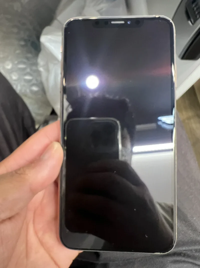 【ぺリエ千葉店】iPhone Xs Max 256GB を12,000円で買取しました！