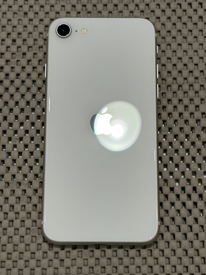 iPhoneSE3 64GB スターライト 中古 SoftBank△ 【COCO東急プラザ蒲田店】