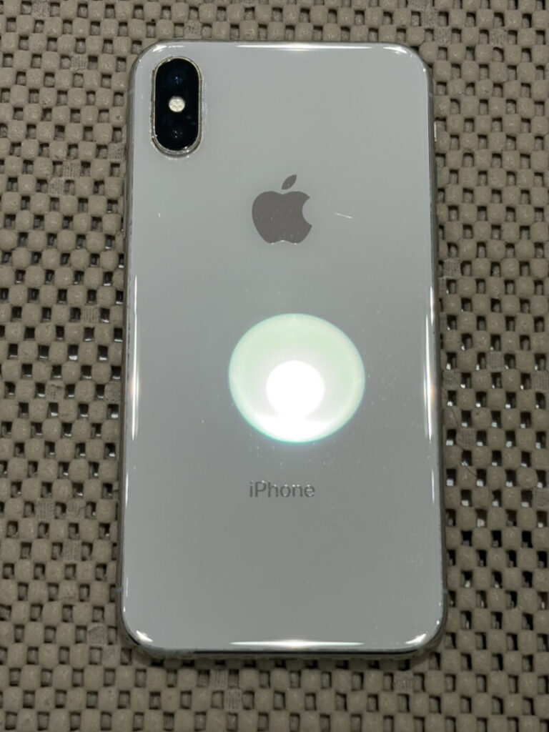 iPhone10 中古　下の方がタッチしづらいです iPhone X 64GB（Cランク）の買取実績 - 2026年6月10日 | クイックCOCO