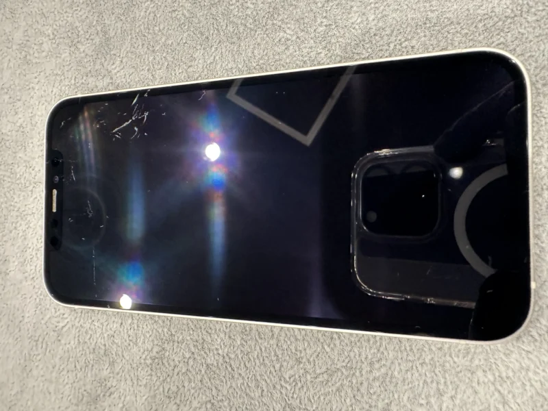 【なんばウォーク店】iPhone 12 64GB を15,000円で買取しました！