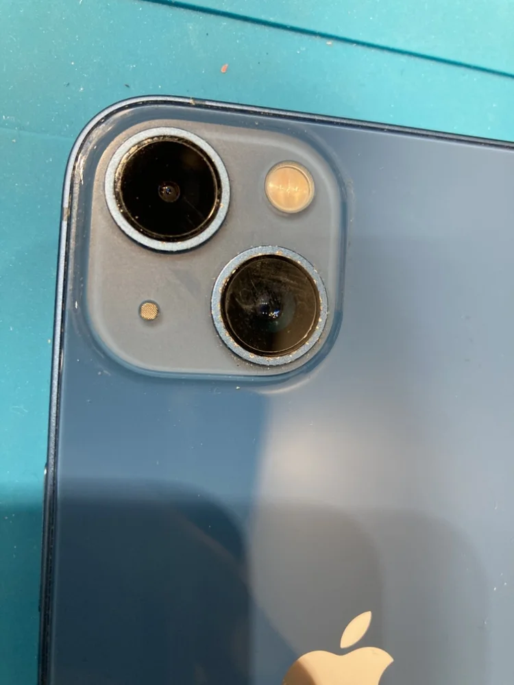 iPhone 13