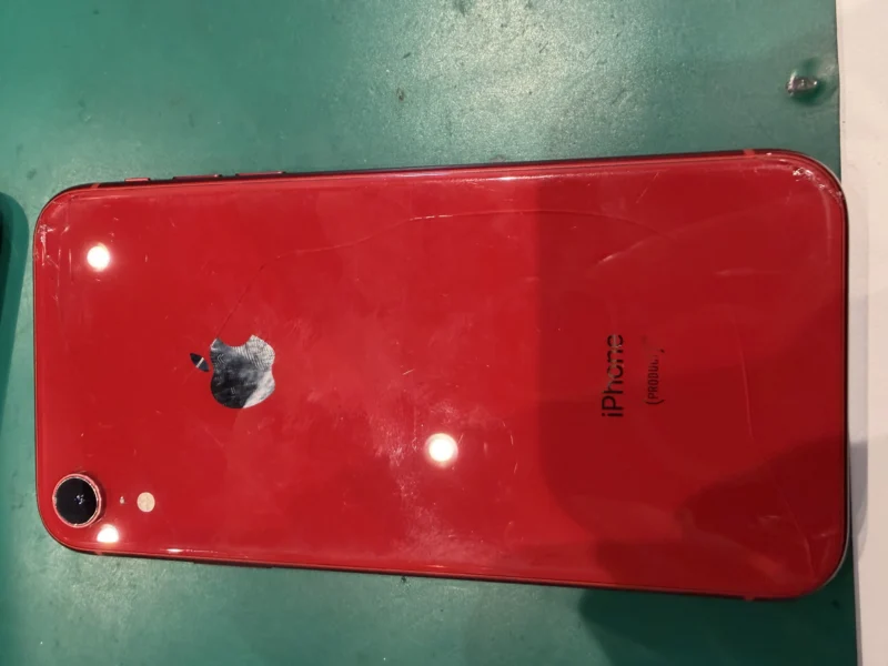iPhoneXR 128GB 7,000円