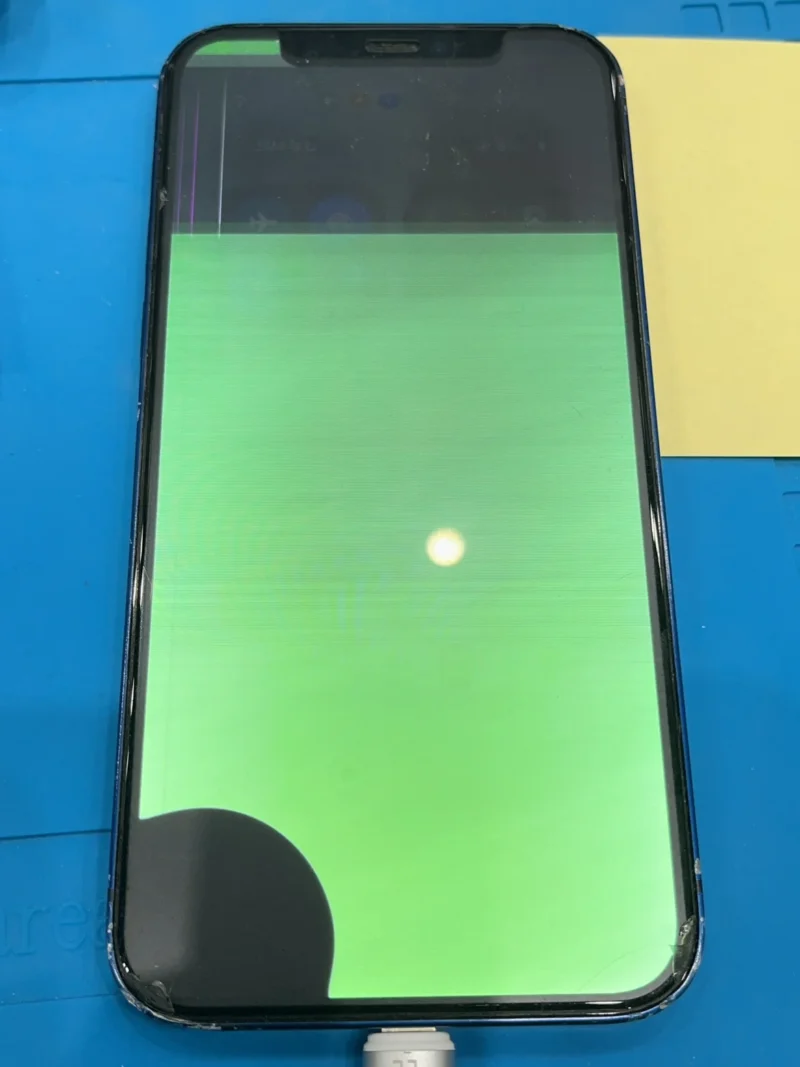 iPhone 12 128GB 8,000円