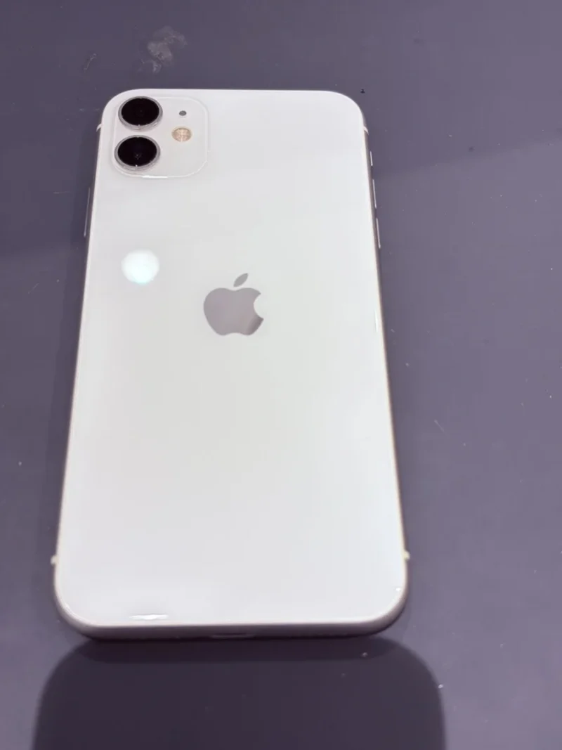 iPhone 11