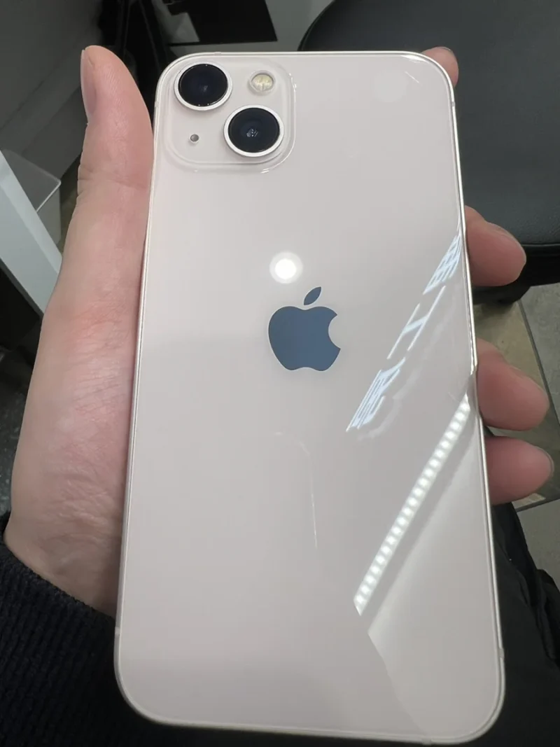 iPhone 13