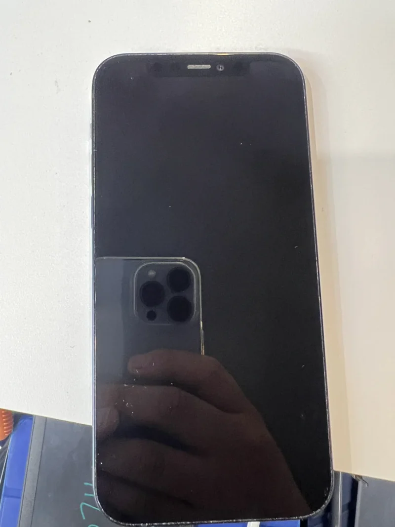 【ぺリエ千葉店】iPhone 12 128GB を10,000円で買取しました！