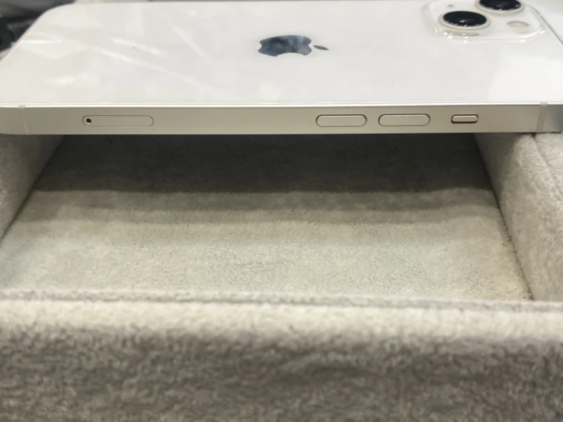 【なんばウォーク店】iPhone 13 128GB を26,000円で買取しました！