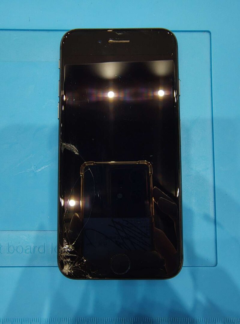 【テラスモール湘南店】iPhone 8 64GB を2,500円で買取しました！