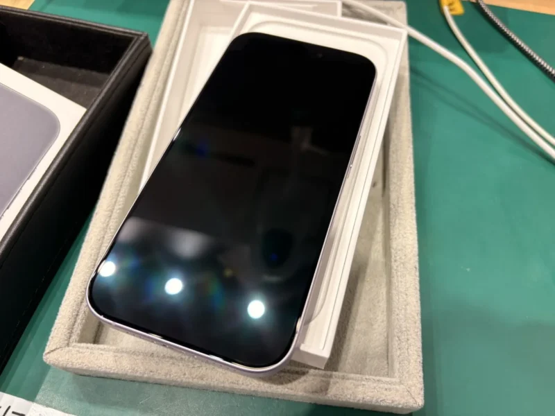 iPhone 17