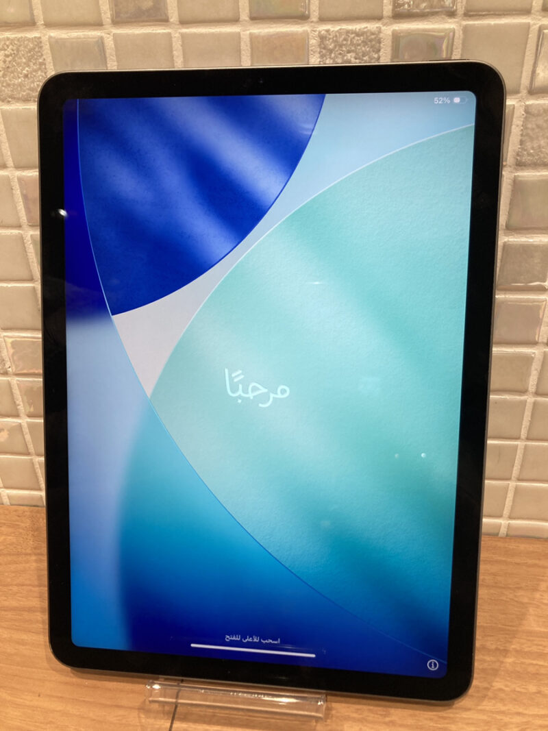 iPad Air4 64㎇ スペースグレイWi-Fiモデル 箱あり付属品未使用中古品  【COCOスマホソニック錦糸町PARCO店】