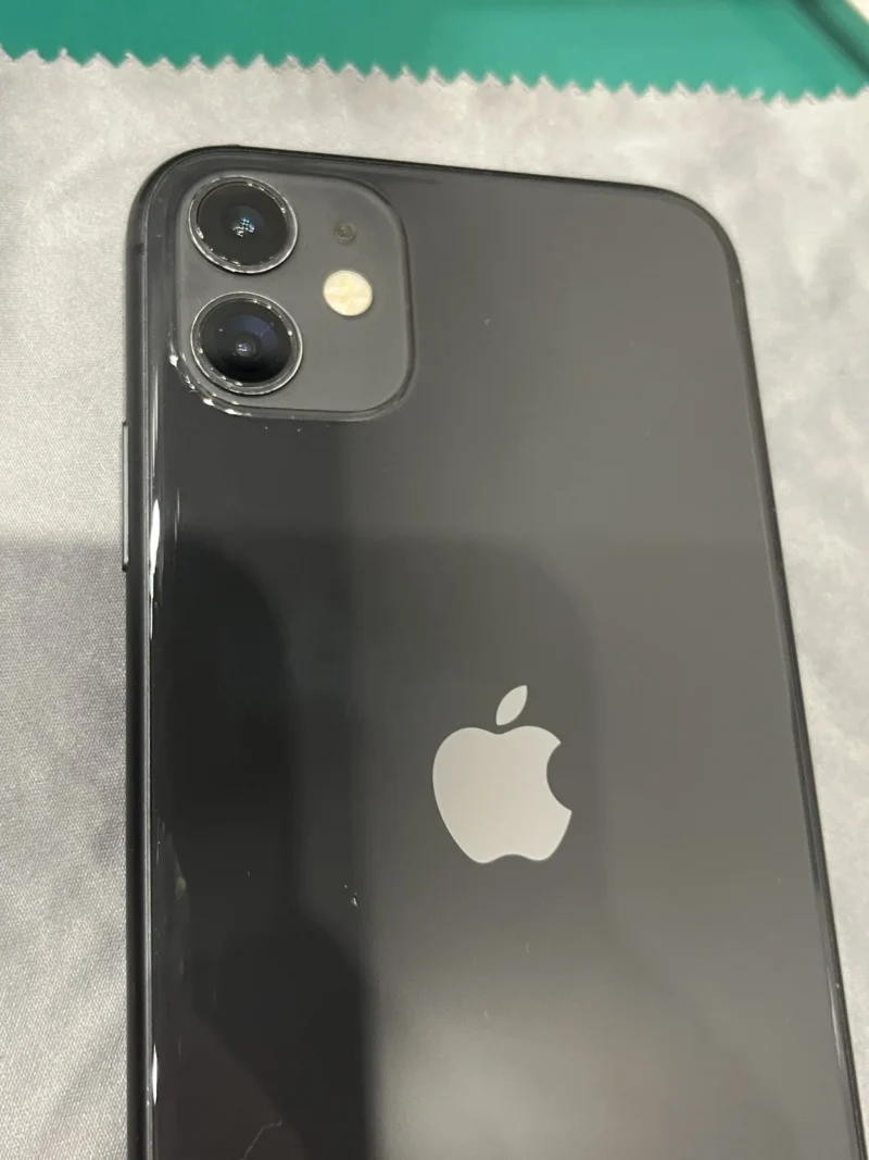 iPhone 11