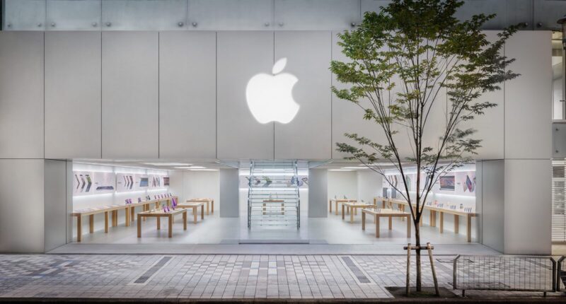 Apple Storeの画像 スマホ買取店に持ち込んで確認してもらう