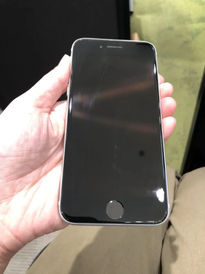【戸塚モディ店】iPhone SE (第2世代) 64GB を8,000円で買取しました！