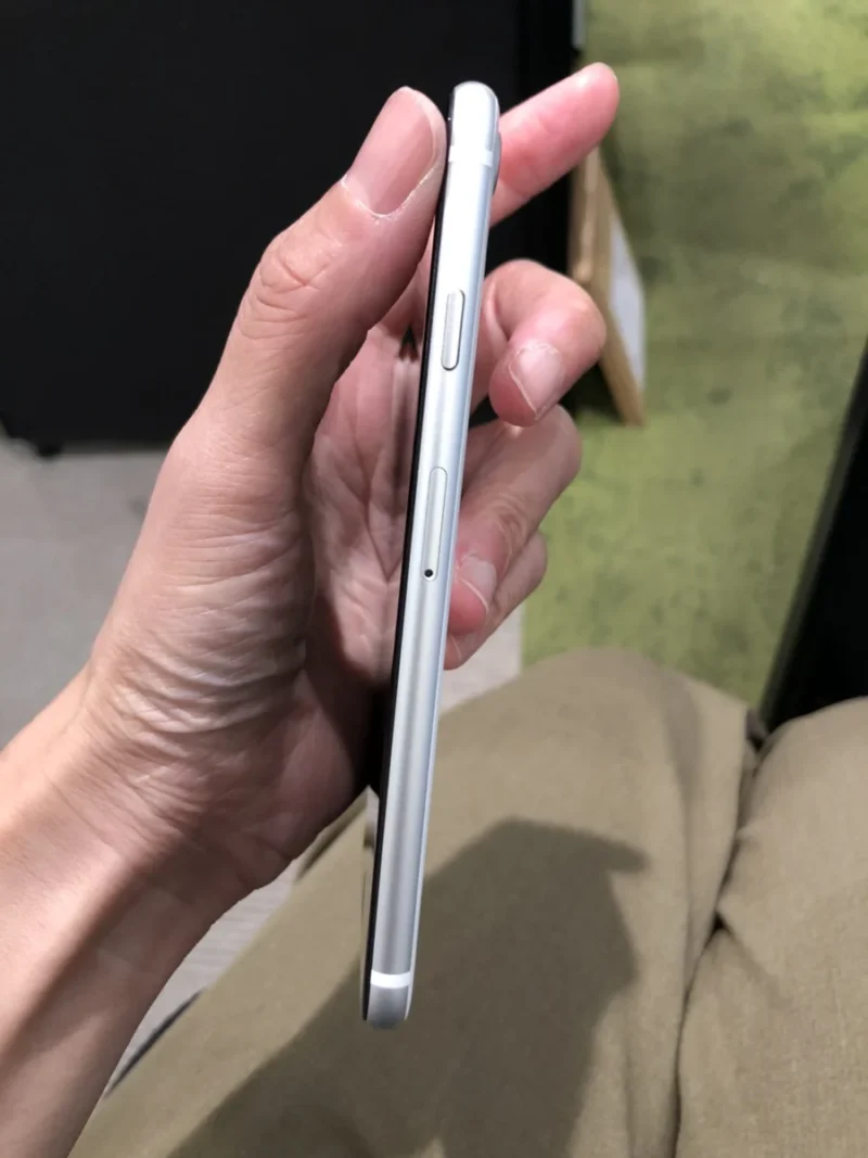 iPhone SE (第2世代)