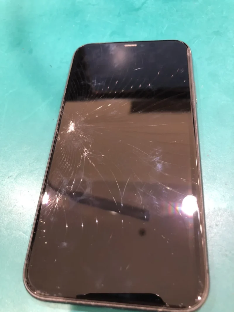 【戸塚モディ店】iPhone 11 128GB を10,000円で買取しました！