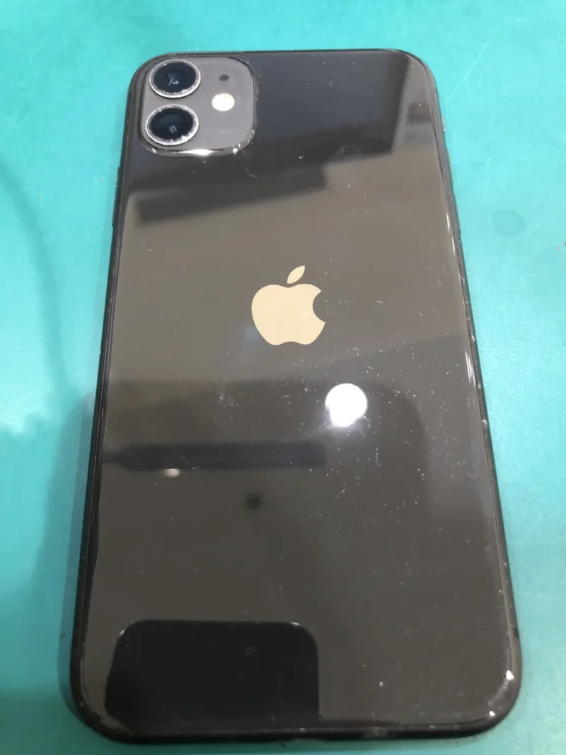 iPhone 11