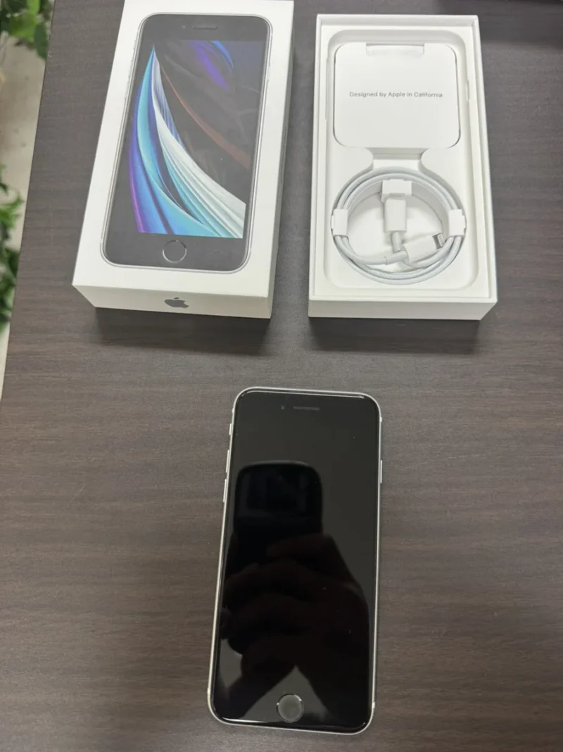 【大阪高槻店】iPhoneSE 128GB を11,000円で買取しました！
