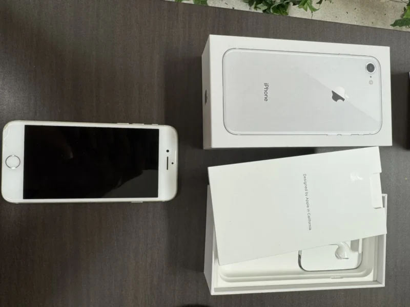 【大阪高槻店】iPhone8 64GB を3,000円で買取しました！