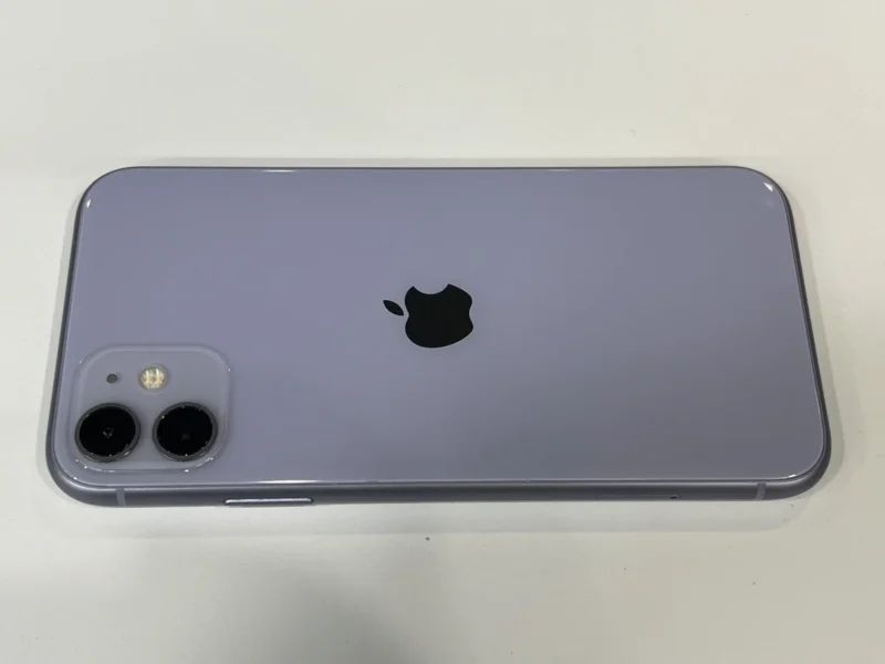 iPhone 11