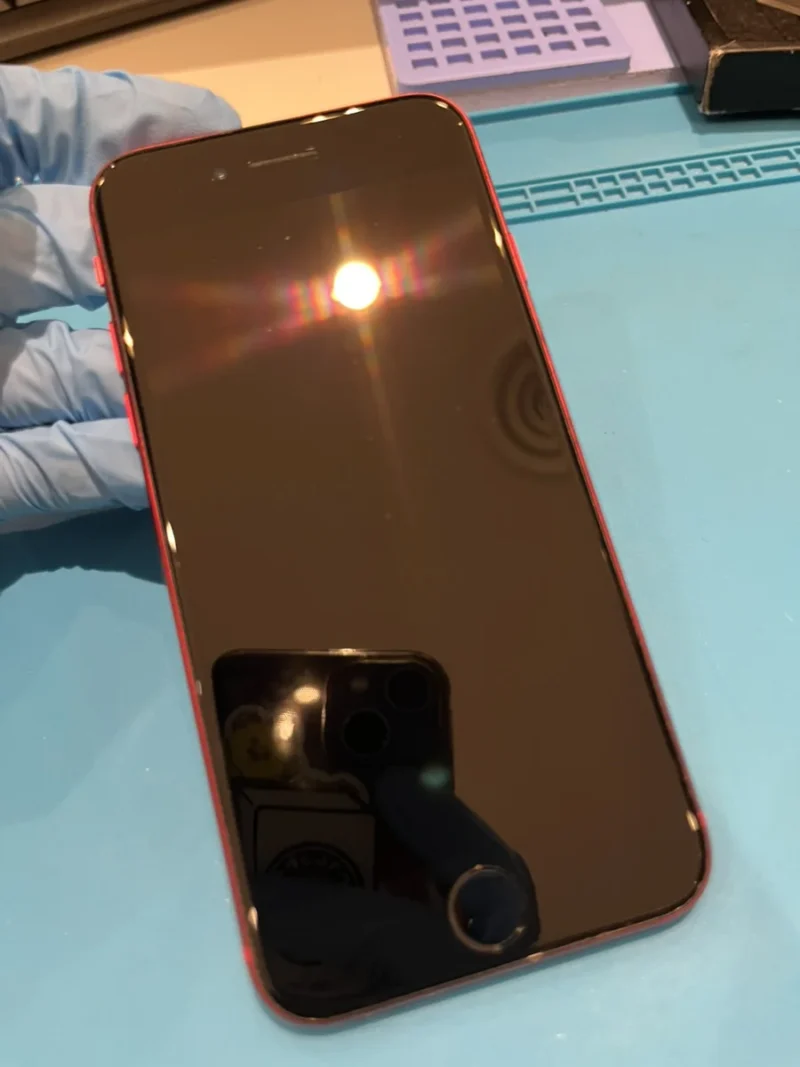 【高崎OPA店】iPhone SE (第2世代) 【カラー】	プロダクトレッド を7,000円で買取しました！