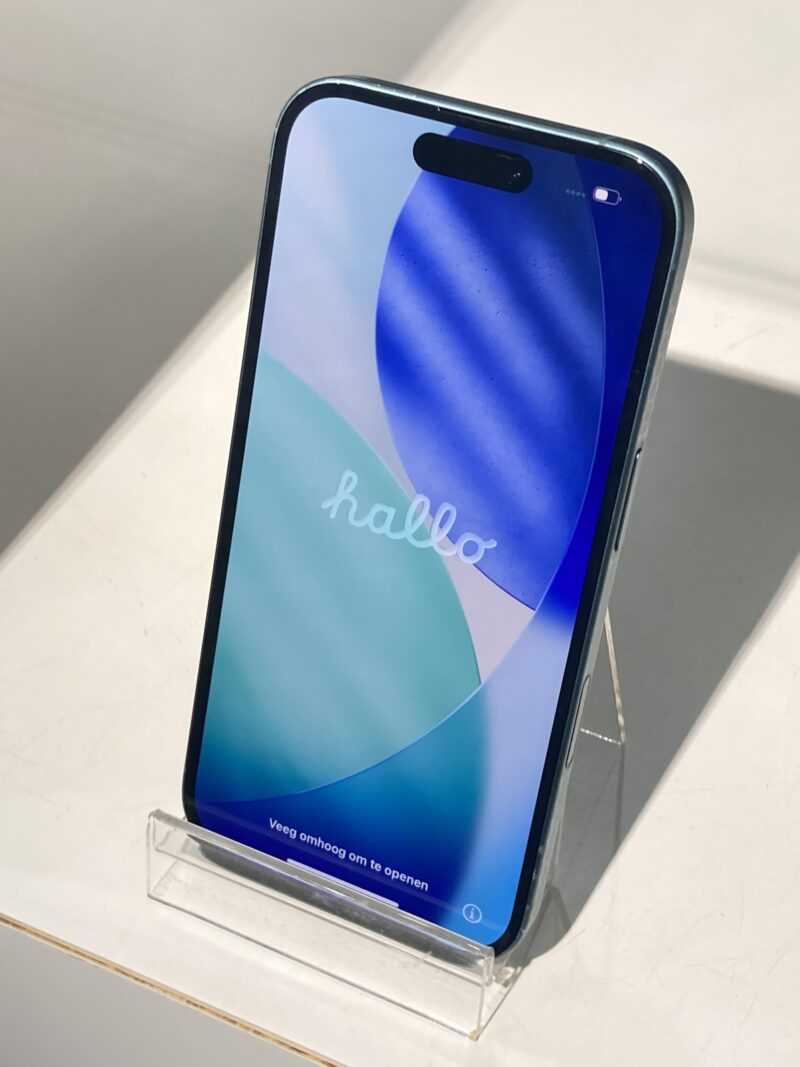 iPhone16